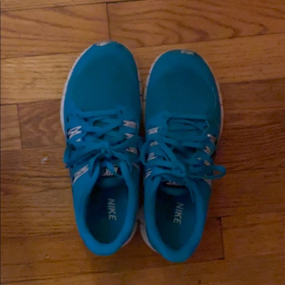 Nike Running Sneakers - Picture 3 of 4